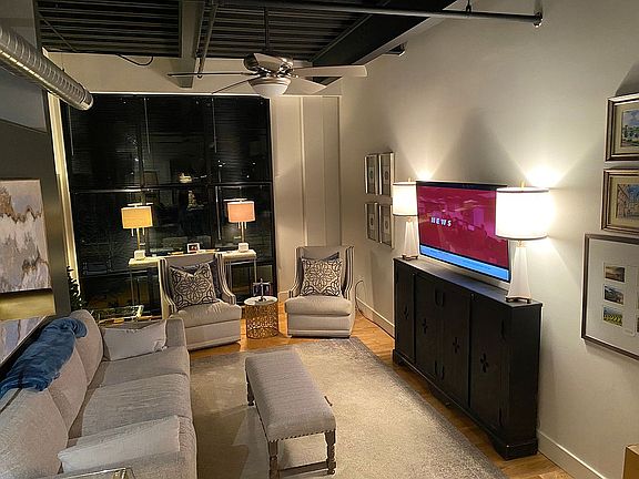 5th image of 350 E Short St #306