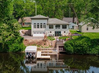 5420 West Peninsula DRIVE, Waterford, WI