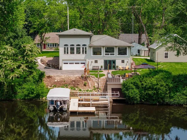 5420 West Peninsula DRIVE, Waterford, WI 53185
