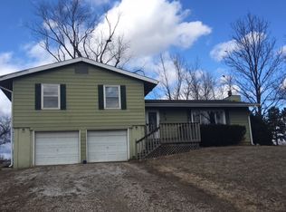 13 Lakeshore Dr, Emporia, KS 66801