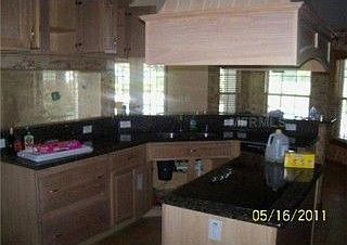 2nd image of 3948 SE 40th St