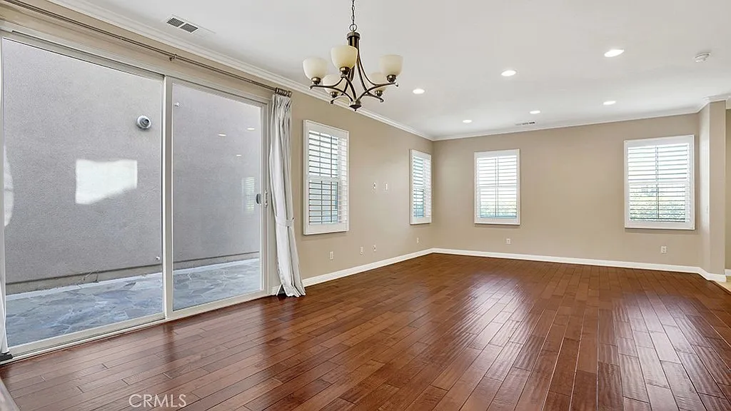 3 bed, 2.5 bath, 1790 sqft, $4,750 — Photo 3