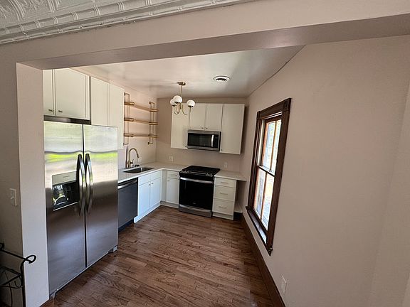 2nd image of 5313 Franklin Blvd