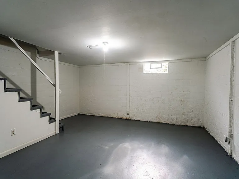 656 Riverview Dr #B — Photo 15