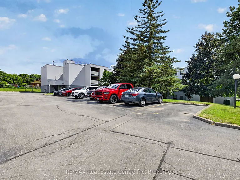 65 Silvercreek Pkwy N #401 — Photo 36