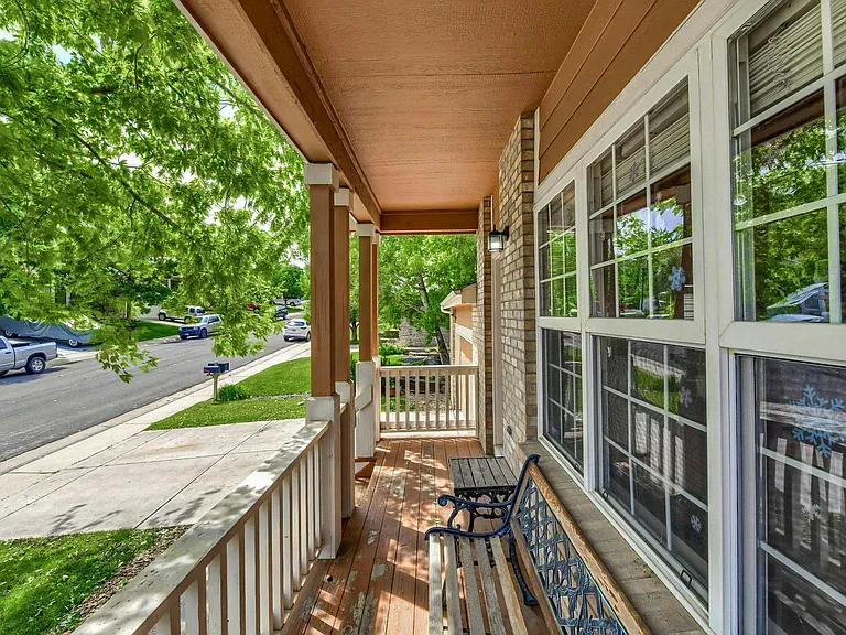 13685 Cook St — Photo 4