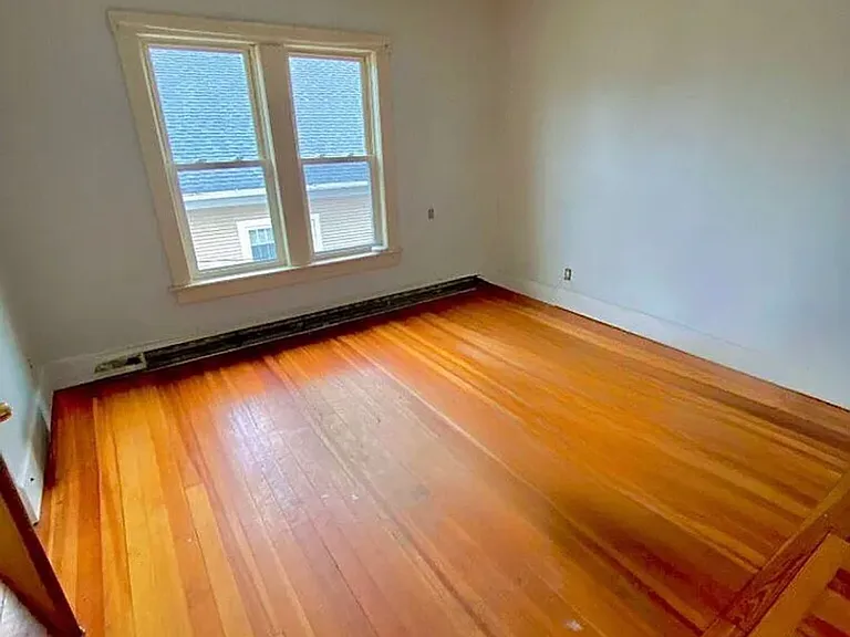 460 Grattan St #2L — Photo 3