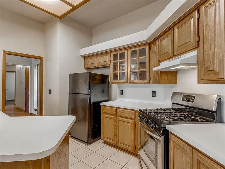 1019 Pruett Dr — Photo 3