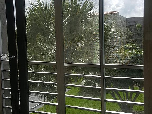 4th image of 1830 SW 81st Ave APT 4312