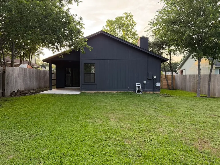 8205 Cattle Dr — Photo 29