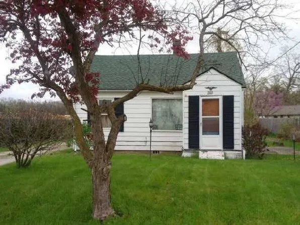 2203 Bicknell St, Niles, MI 49120