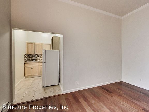 4th image of 2224 Union St #103