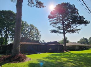 1521 Old Amy Rd, Laurel, MS 39440