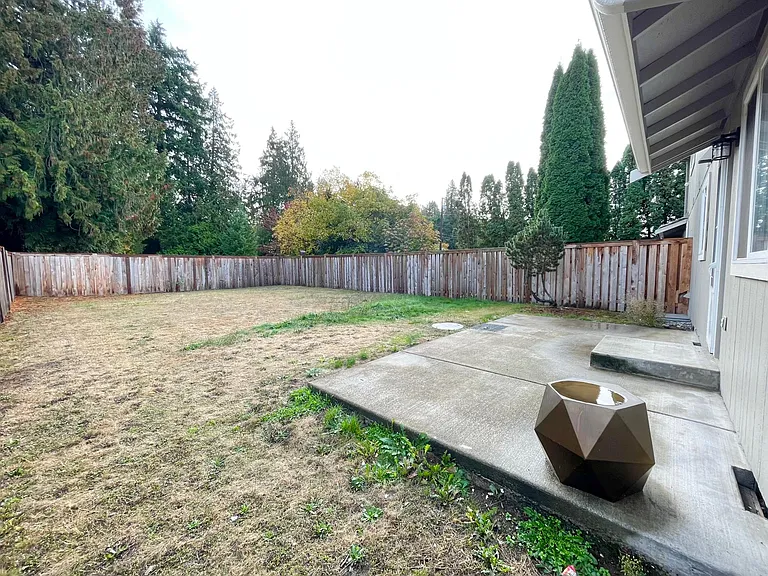 8609 36th Ave NE #B — Photo 15