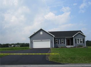 6151 Lincoln Rd, Ontario, NY 14519