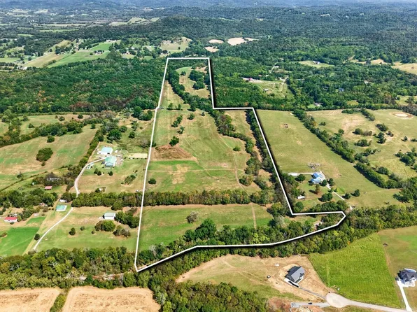 1289 Old Hopewell Rd, Castalian Springs, TN 37031