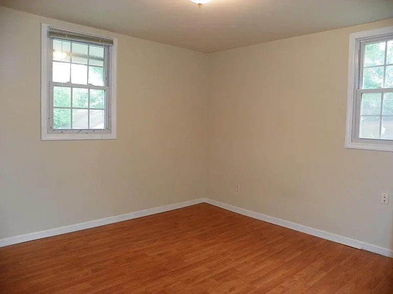 5111 Kennebunk Ter — Photo 5