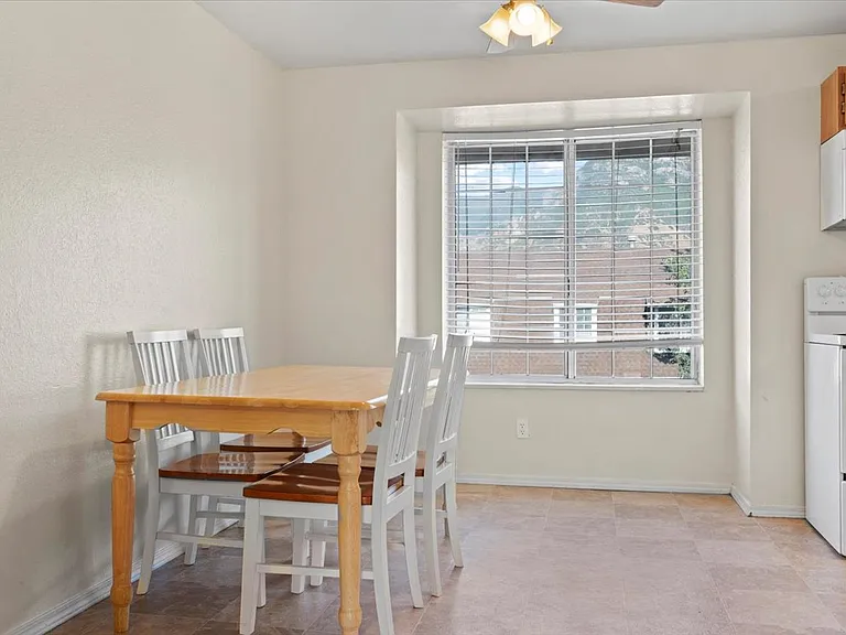 728 W 1720 N #319 — Photo 5