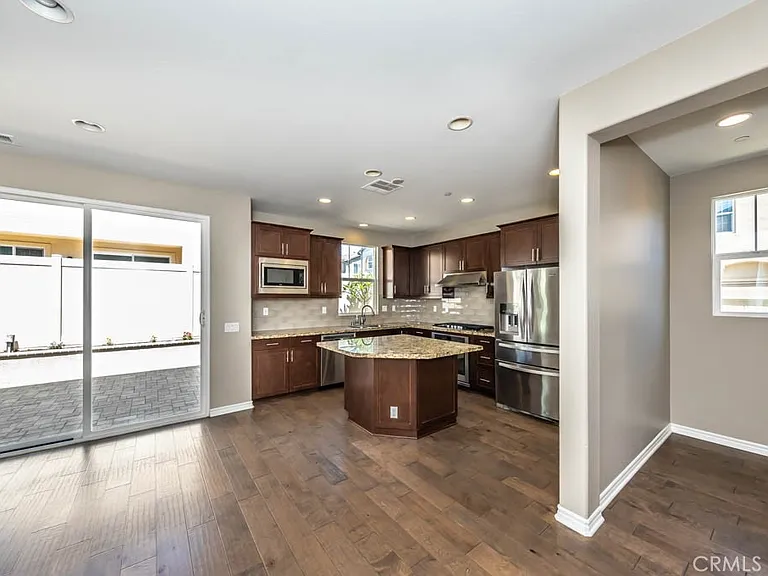 5041 Menton Ln — Photo 4