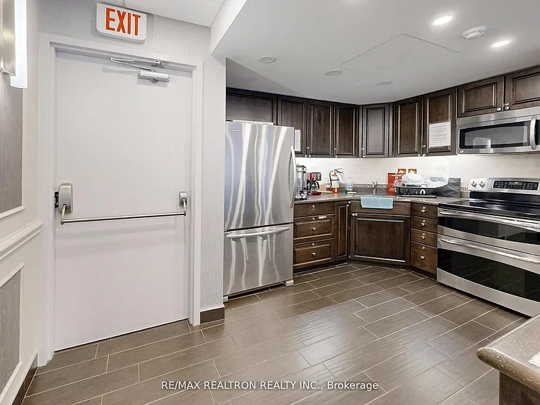 120 Promenade Cir #406 — Photo 34