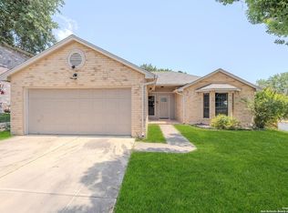 2700 Hillview Ln, Schertz, TX 78154