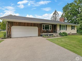 9918 278th Ave, Trevor, WI 53179