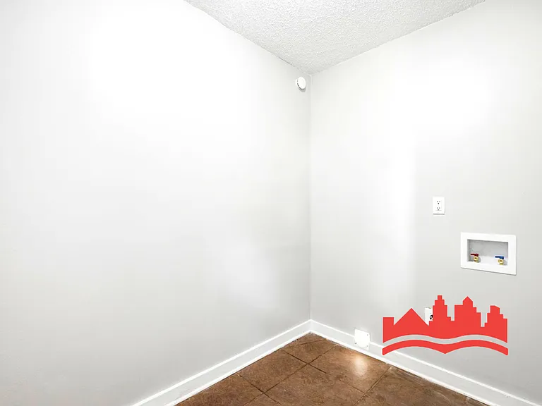 3711 Teresa Cv — Photo 14