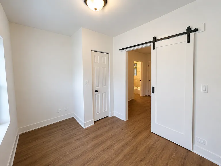 1605 W Fargo Ave #1 — Photo 9