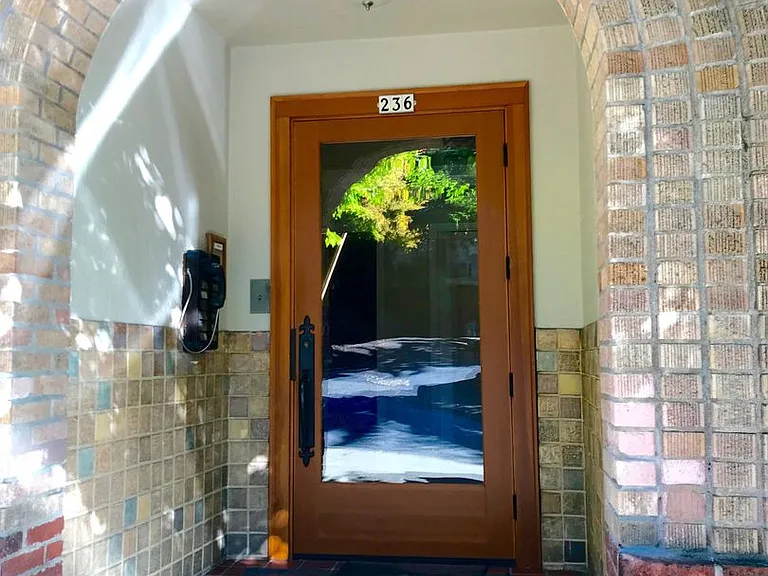 T0108 - Laurelview Apartments — Photo 26