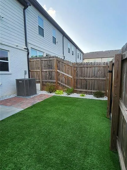 300 Auburn Valley Way — Photo 31