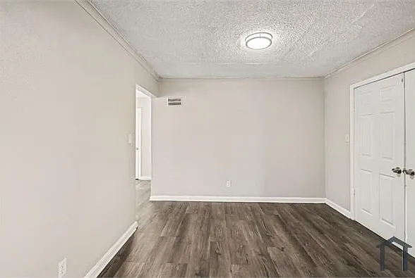 6230 Agnes Ave — Photo 4