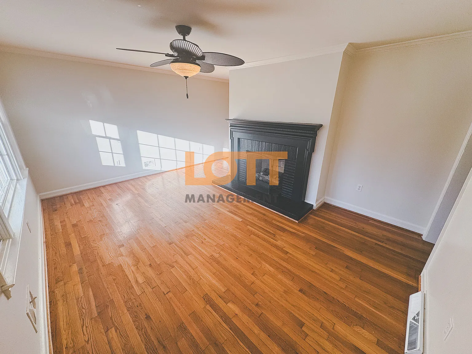 4 bed, 1992 sqft, $1,850 — Photo 4