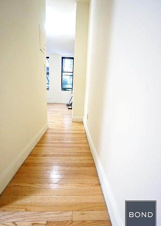 2nd image of 413 E 9th St #1CC