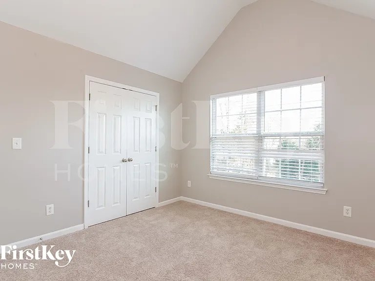 8524 Ridgeline Ln — Photo 9