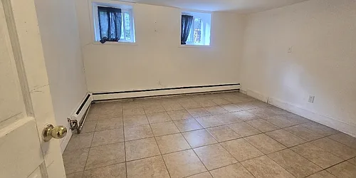 538 Pine Street, #5