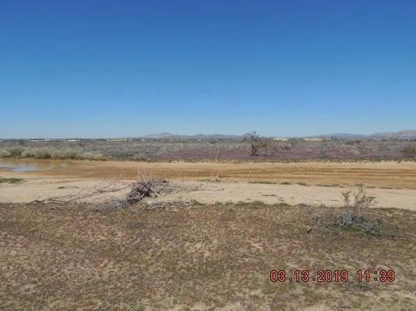 Buckbrush Ln, Apple Valley, CA 92308