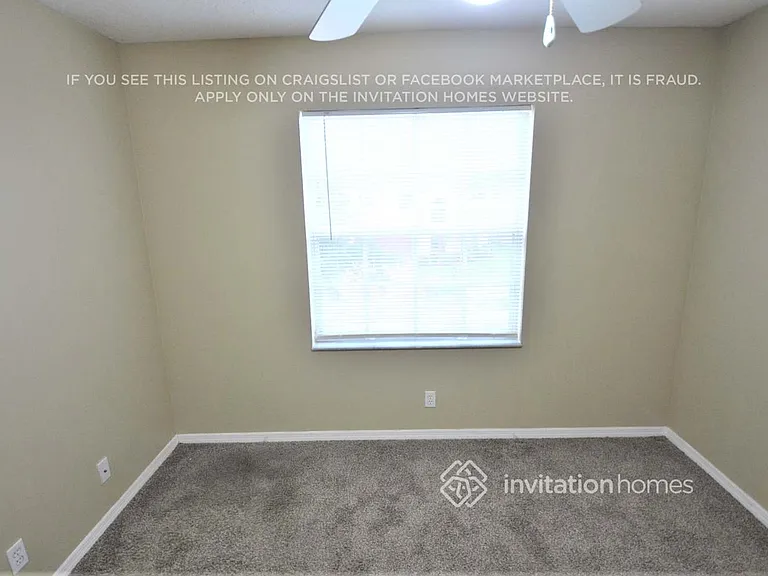 21919 Philmont Ct — Photo 14