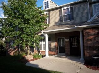 749 Eagle Dr, Fenton, MI 48430