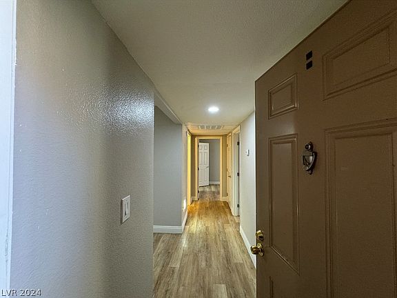 4th image of 5260 Indian River Dr Unit 247