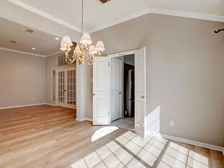 9137 Fainwood Ln — Photo 14