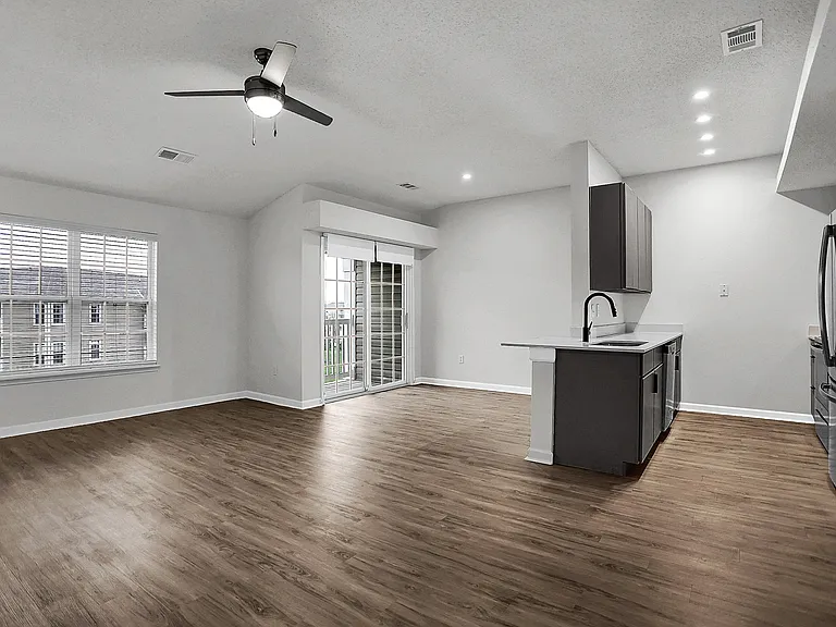 8940 Latitudes Dr — Photo 23