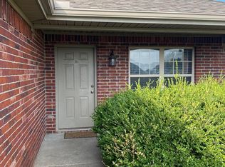 3016 S B St, Rogers, AR 72758