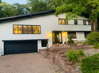 1936 Woodhaven Ln, Duluth, MN 55803