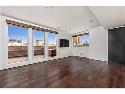 Rented by Douglas Elliman | media 39