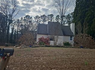 401 Saint Patrick Dr SW, Mableton, GA 30126