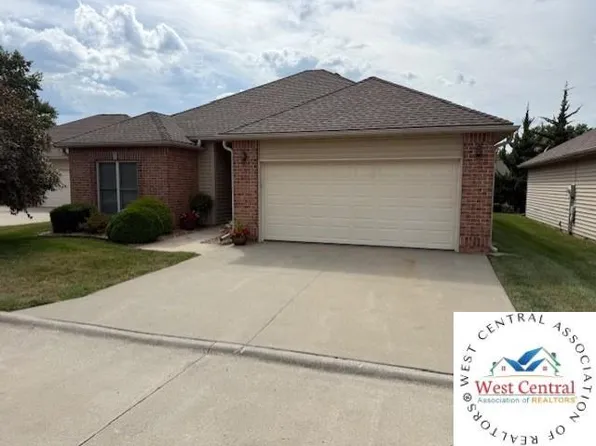 805 S Utah Pl, Clinton, MO 64735