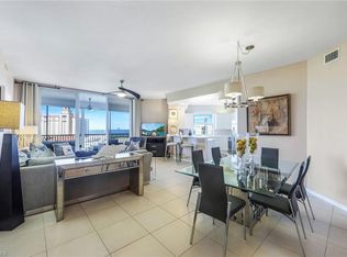 400 Flagship Dr APT 902, Naples, FL 34108