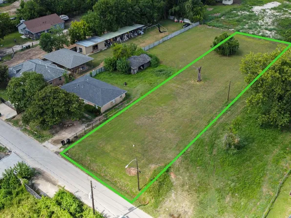 9409 Irby St, Houston, TX 77088