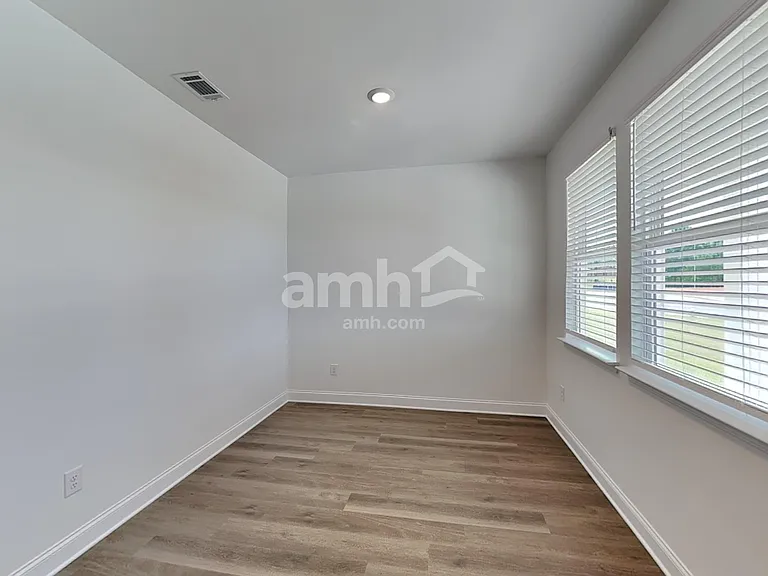 552 Hickory Pointe Loop — Photo 7