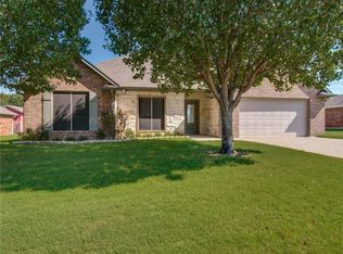 2419 Evelyn Rd, Whitesboro, TX 76273